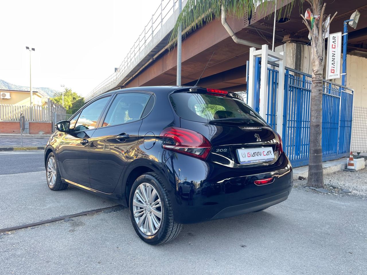 Peugeot 208 BlueHDi 75 5 porte Allure
