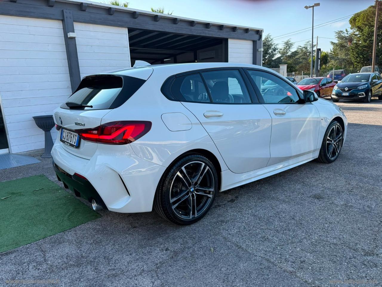 BMW 120d xDrive 5p. Msport
