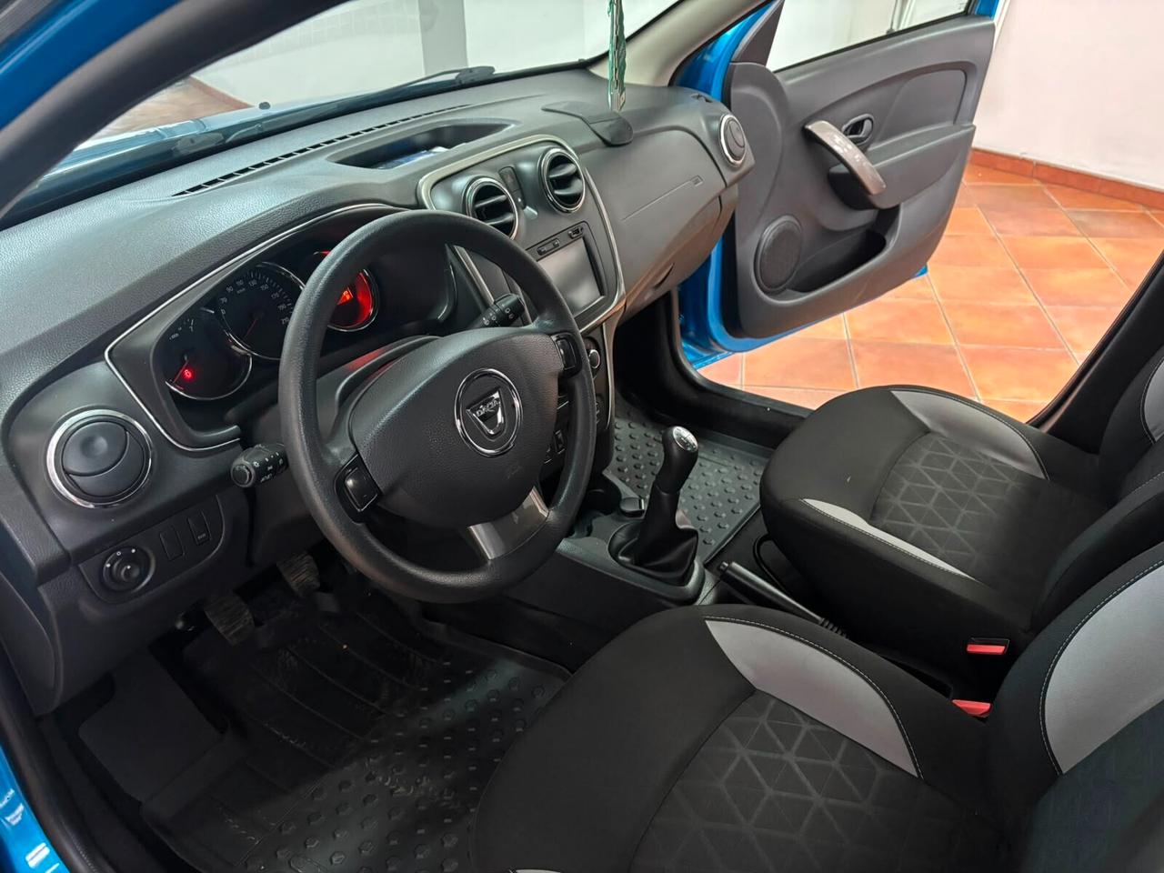 DACIA SANDERO STEPWAY 2013 BENZINA