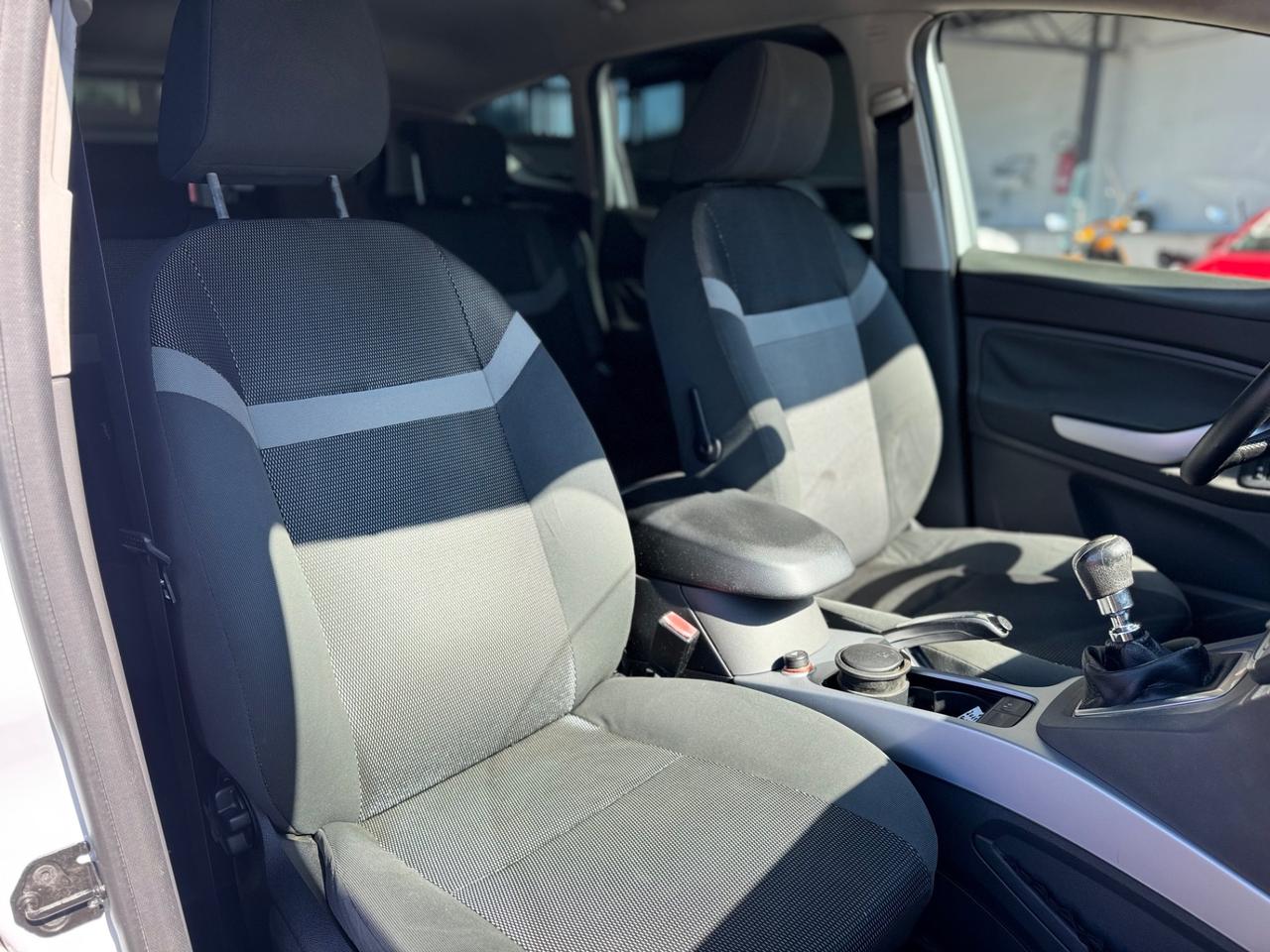 Ford Kuga 2.0 TDCi 140 CV 2WD Titanium DPF