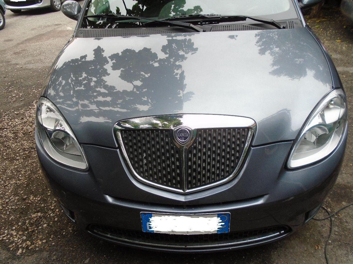 Ypsilon' 09 Argento 61000 KM OK NEOP. UNIPRO