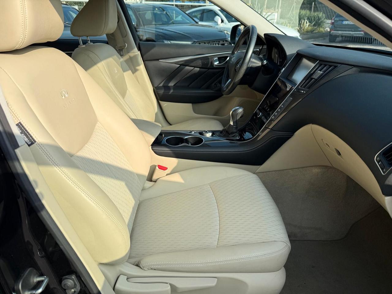 Infiniti Q50 2.2 diesel AT Premium Executive