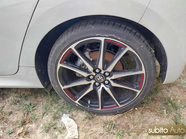 TOYOTA Yaris 1.5 Hybrid 5 porte GR Sport