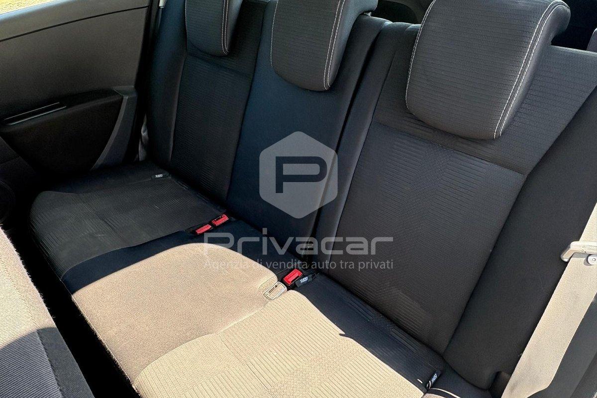 RENAULT Clio 1.2 16V 3 porte Dynamique