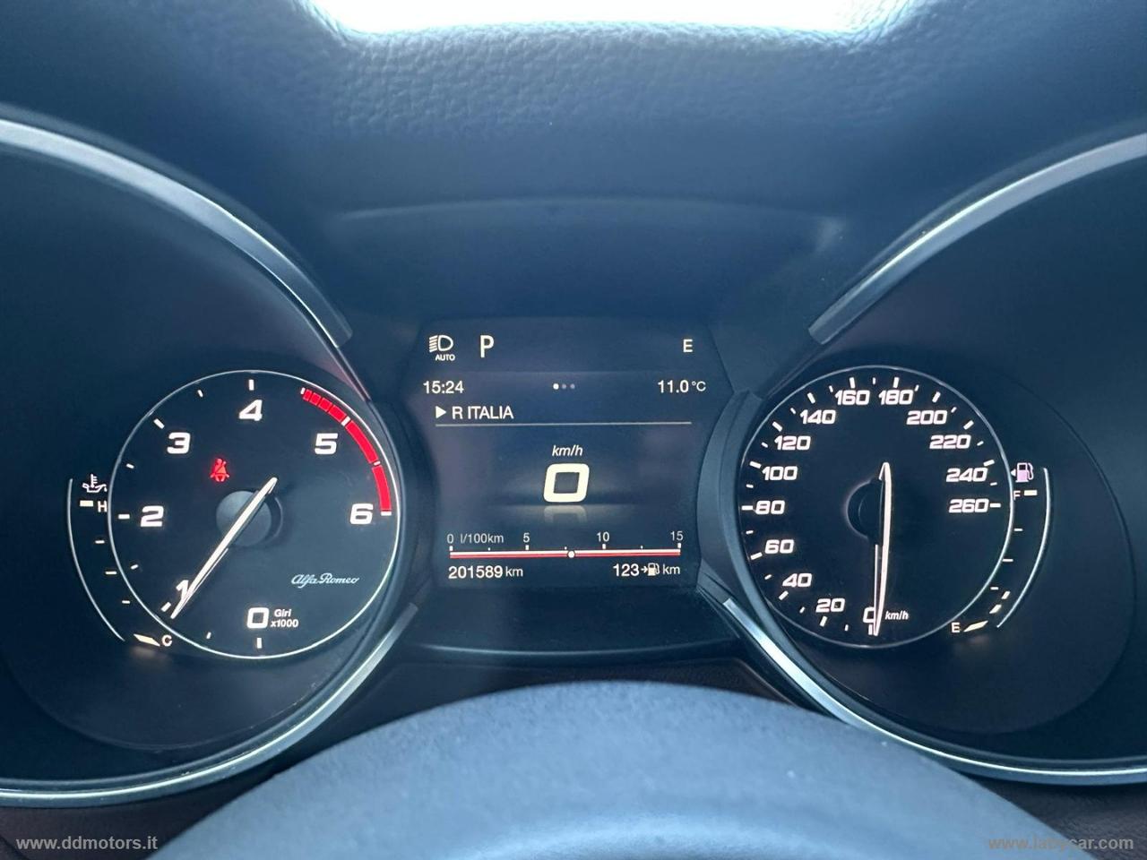 ALFA ROMEO Stelvio 2.2 T.diesel 210 CV AT8 Q4 Exec. CAMBIO AUTOMATICO/GANCIO TRAINO