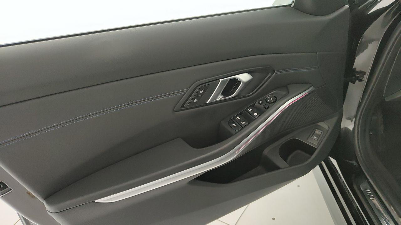 BMW Serie 3 G21 2022 Touring - 330d Touring mhev 48V MSport auto
