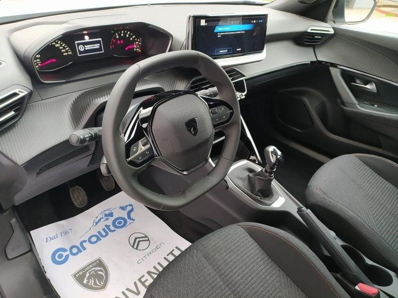 Peugeot 2008 100 Style NAVIGAT Zero Interessi