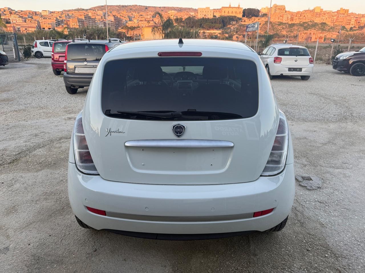 Lancia Ypsilon 1.2 Platino