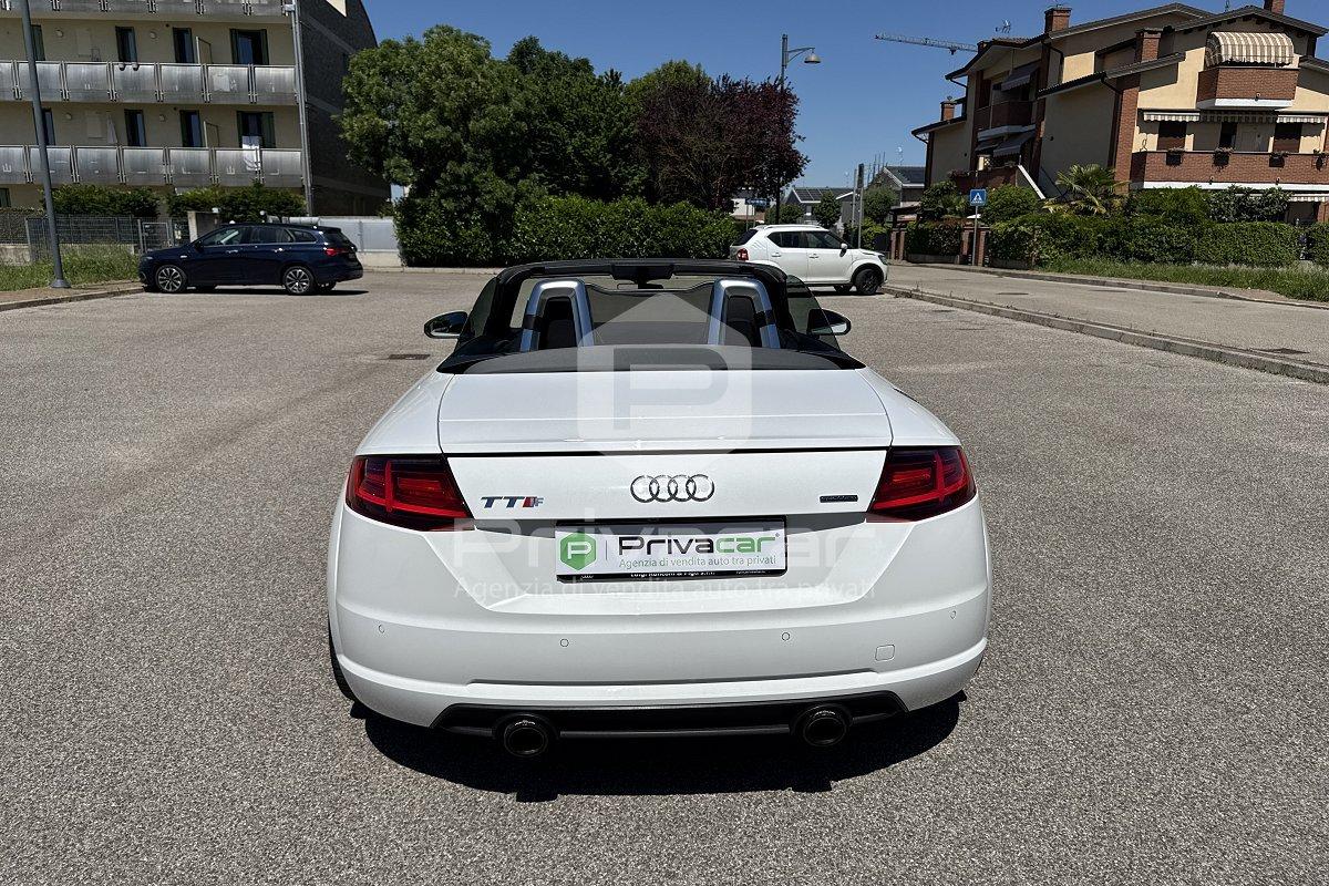 AUDI TT Roadster 2.0 TFSI quattro S tronic S line
