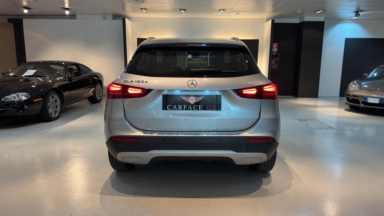 MERCEDES-BENZ GLA 180d Advanced - 2024