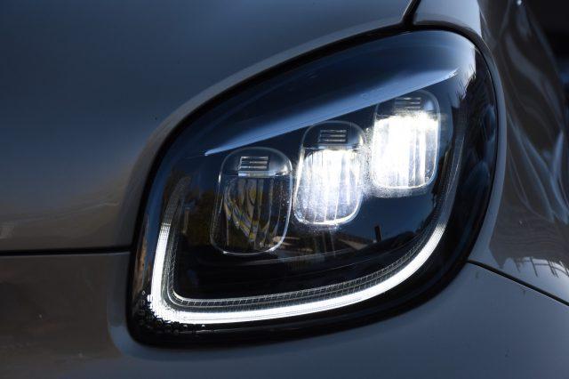 SMART ForTwo EQ Gold (22kW) *LED*CARPLAY*CAM*16"*