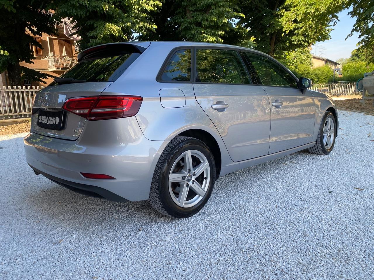 Audi A3 SPB 1.6 TDI 116 CV S tronic Business NEOPATENTATI!!!