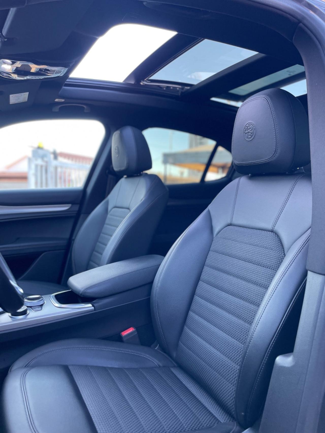 Alfa Romeo Stelvio 2.2 Turbodiesel 190 CV AT8 Q4 TETTUCCIO