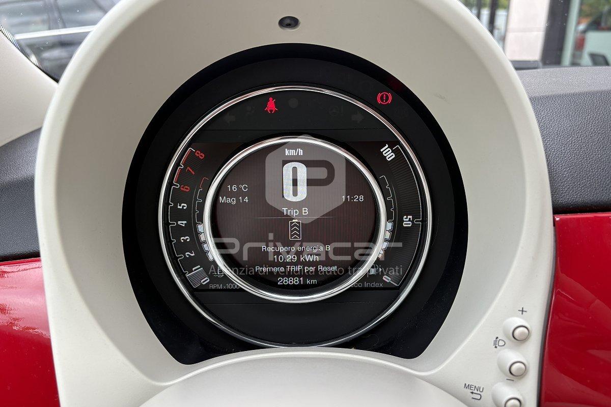 FIAT 500 C 1.0 Hybrid Dolcevita