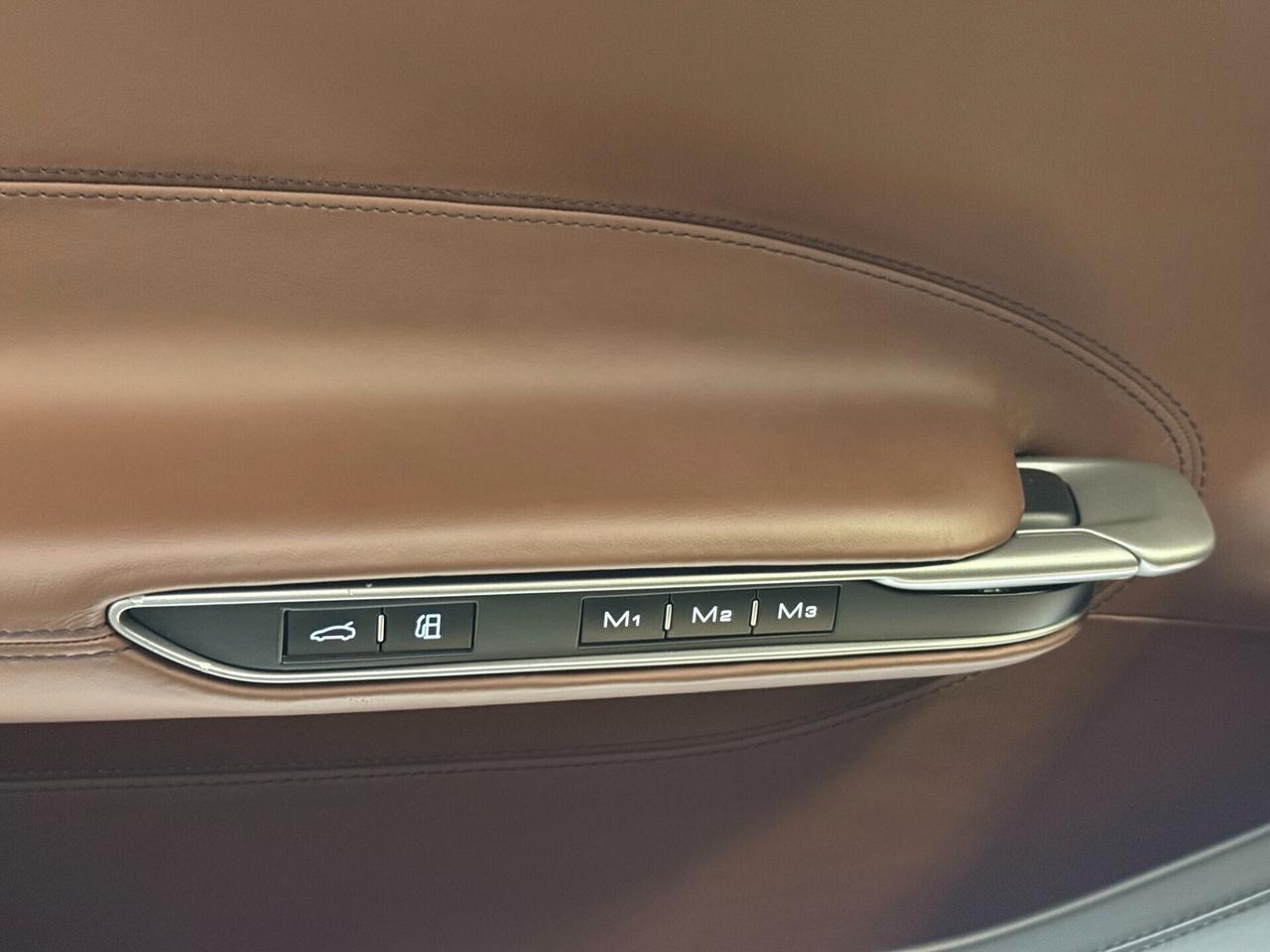 Ferrari GTC4 Lusso GTC4Lusso T