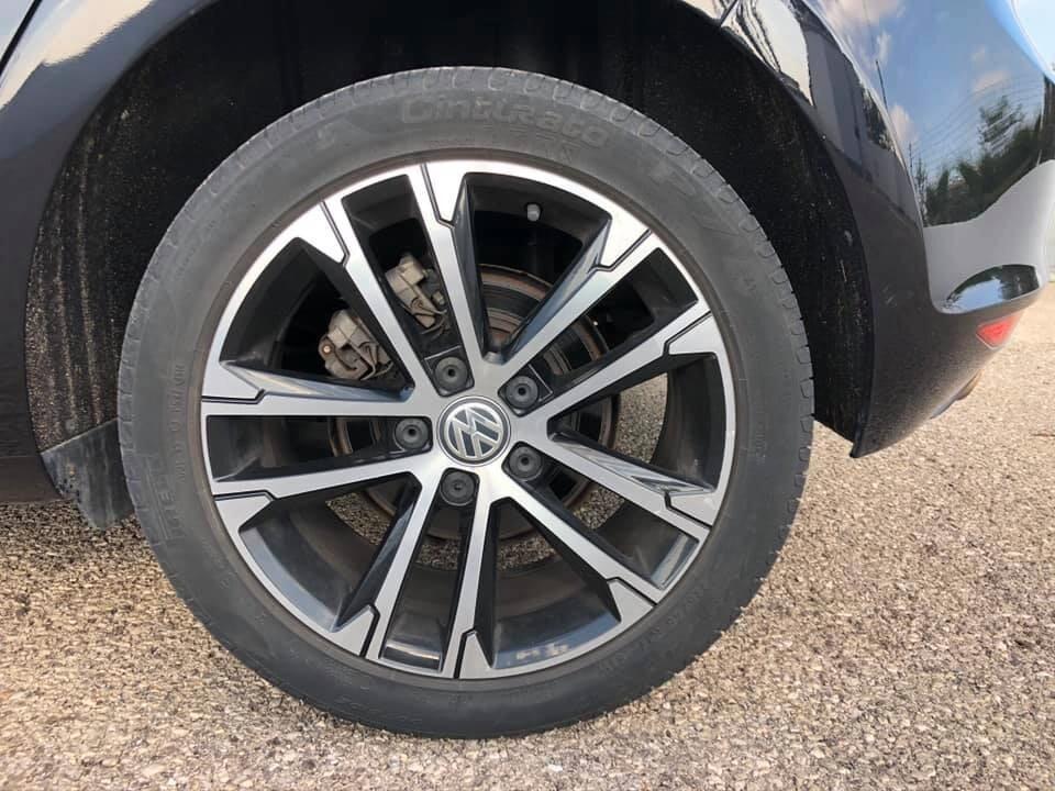 Volkswagen Golf 1.6 TDI Lounge 110 cv 5p.