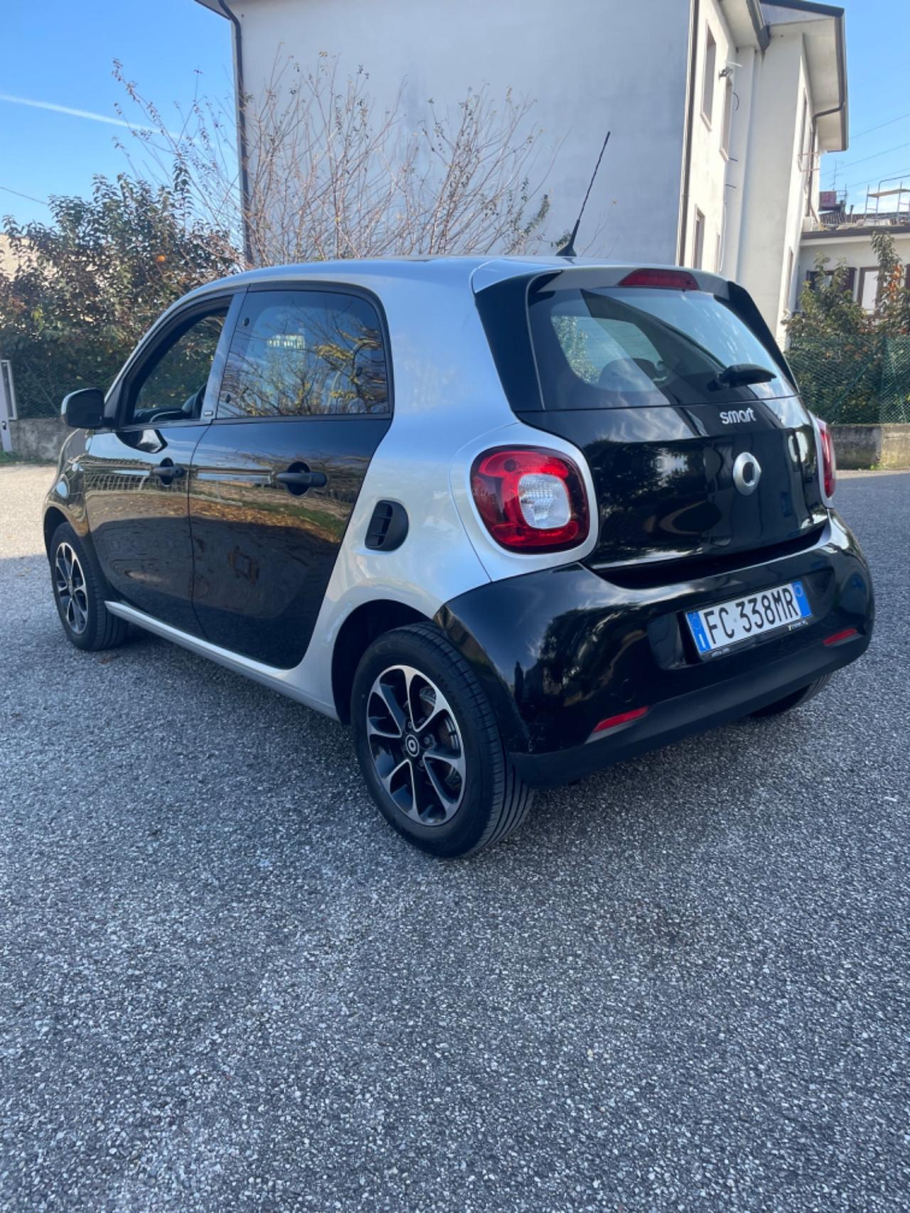 Smart ForFour 70 1.0 Passion