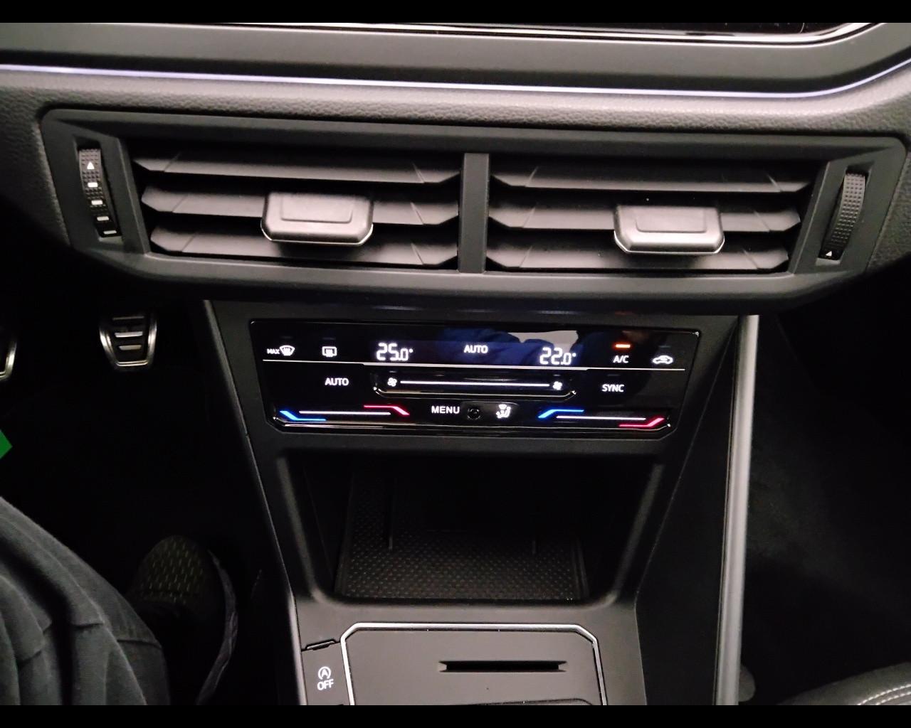 VOLKSWAGEN Taigo - Taigo 1.0 tsi R-Line 115cv