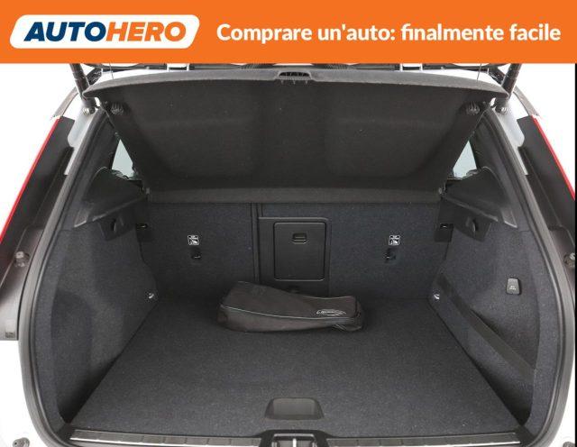 VOLVO XC40 T3 Geartronic R-design