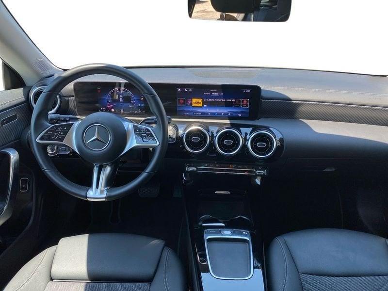 Mercedes-Benz CLA S.Brake CLA Shooting Brake 180 d Progressive Advanced auto