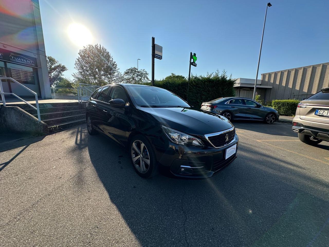 Peugeot 308 Allure 1.5 Blue HDI 130 #6489
