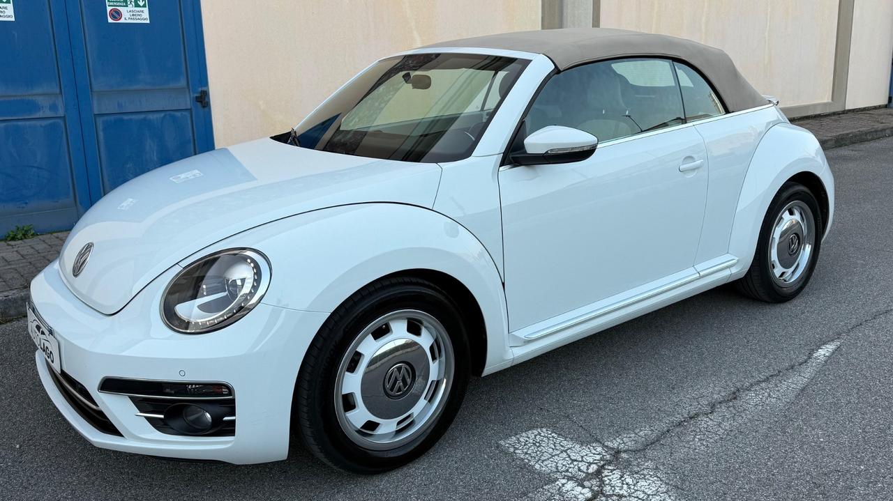 Volkswagen Maggiolino Cabrio 2.0 TDI DSG Design BlueMotion Technology