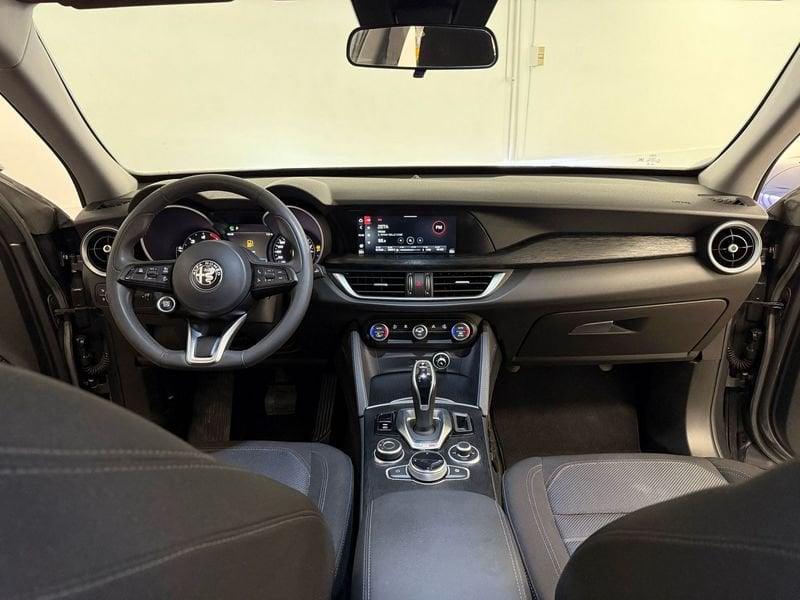 Alfa Romeo Stelvio 2.2 Turbodiesel 160 CV AT8 RWD Autocarro