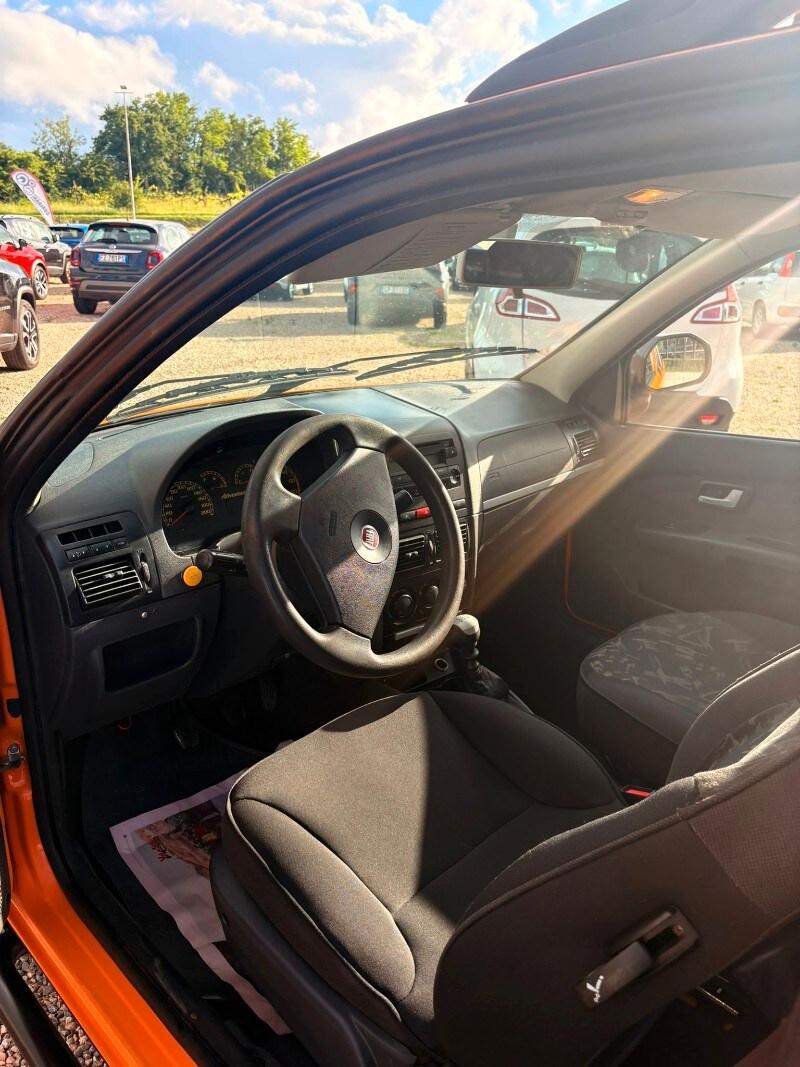 FIAT Strada 1.3 MJT Pick-up