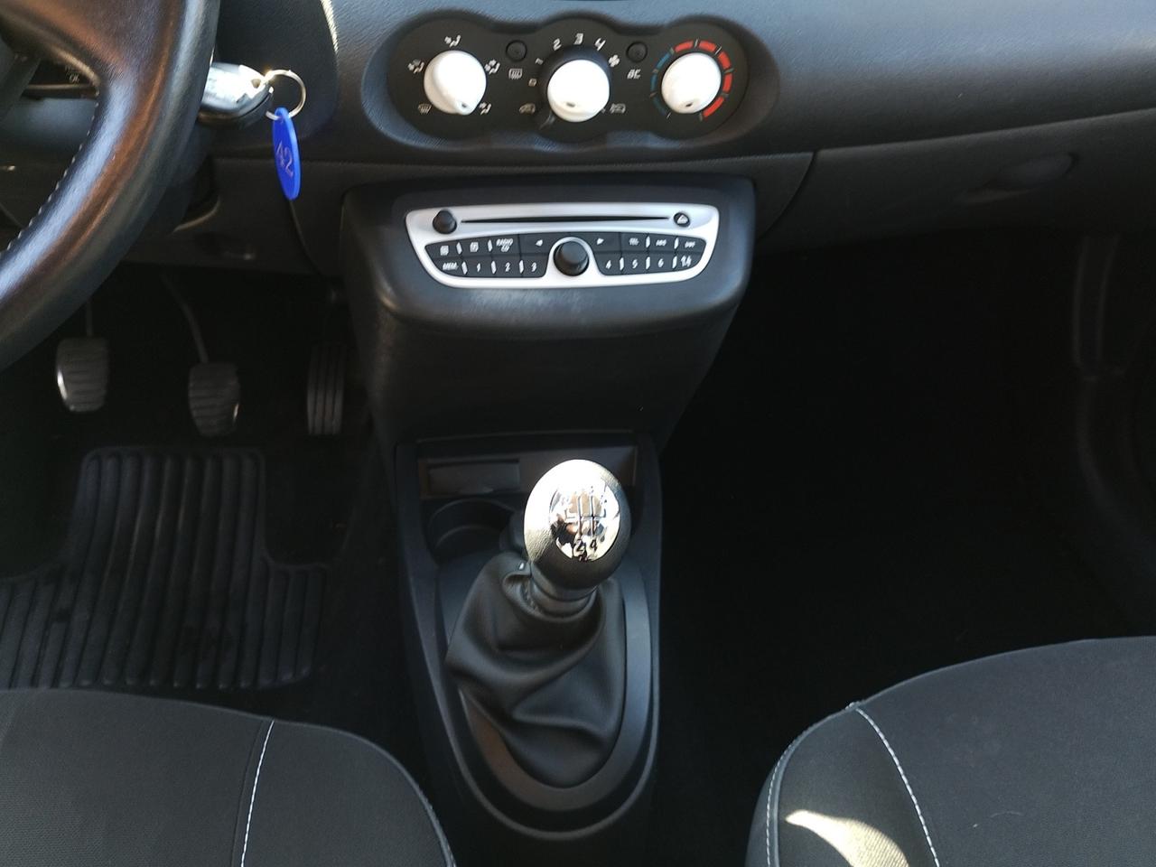 Renault Twingo 1.2 lev Miss Sixty 75cv