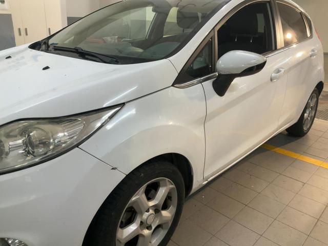 FORD Fiesta 1.4 TDCi 70CV 5 porte Titanium