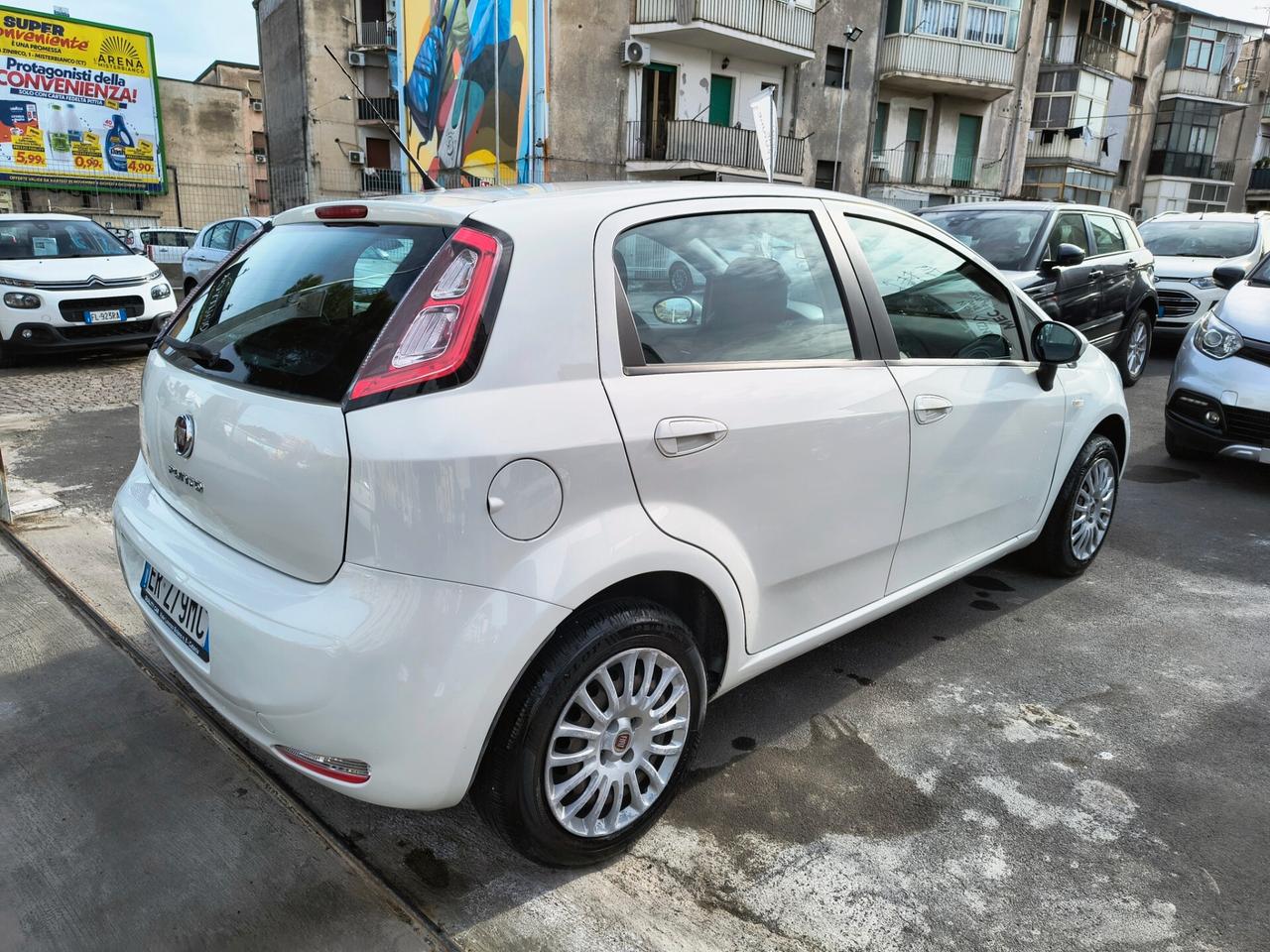 FIAT PUNTO 1.4 BENZINA UNICOPROPRIETARIO 2013