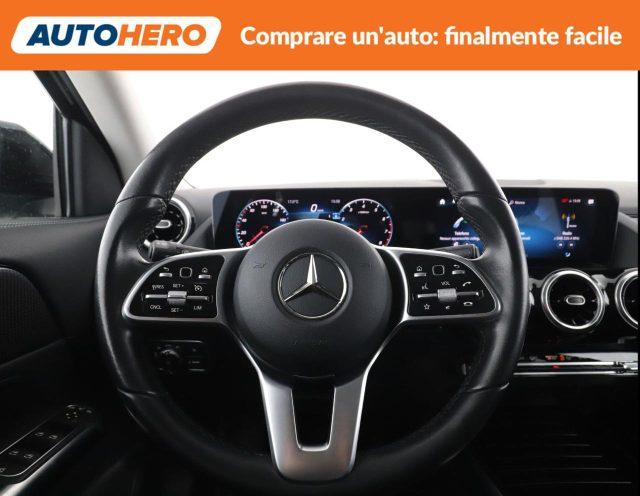 MERCEDES-BENZ GLA 200 Automatic Executive