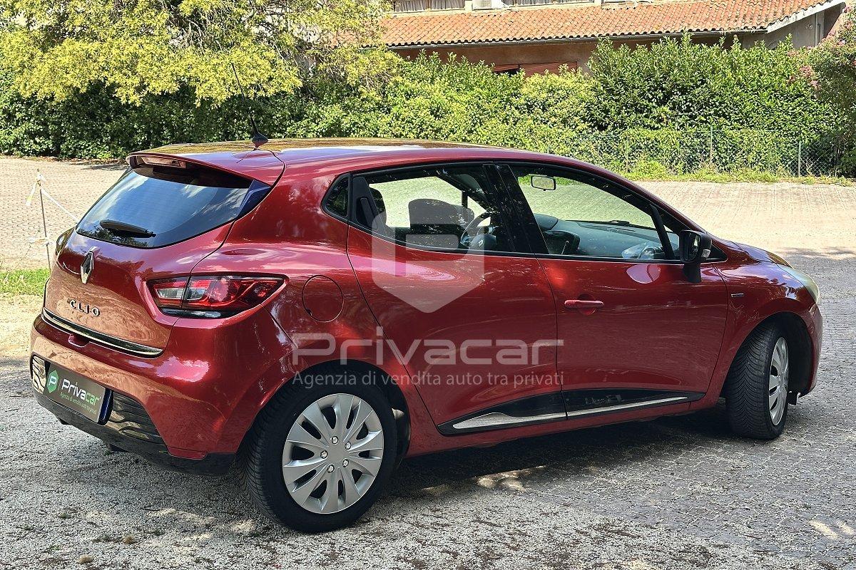 RENAULT Clio 1.2 75CV 5 porte Zen