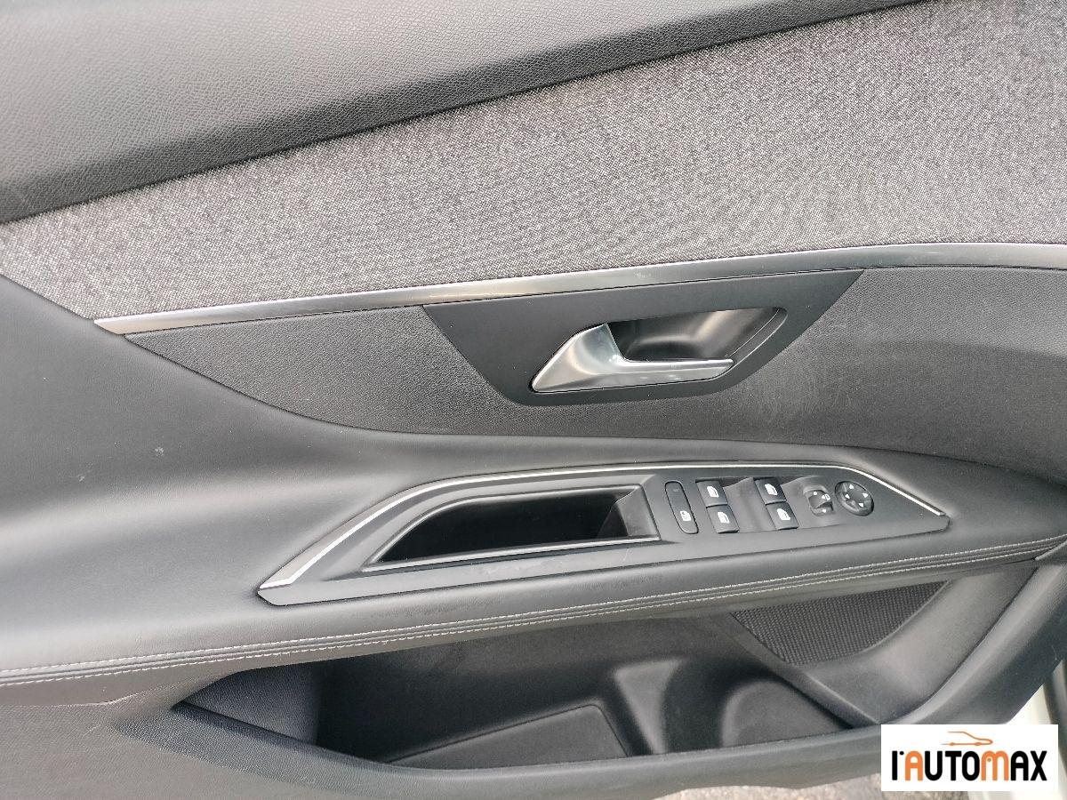PEUGEOT - 3008 - BlueHDi 120 EAT6 S&S Allure