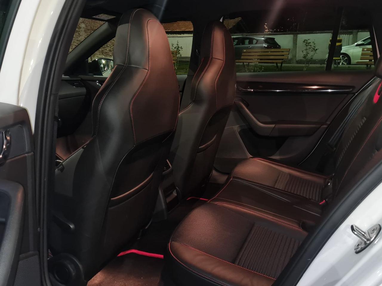 Skoda Octavia 2.0 TDI RS Executive #8258