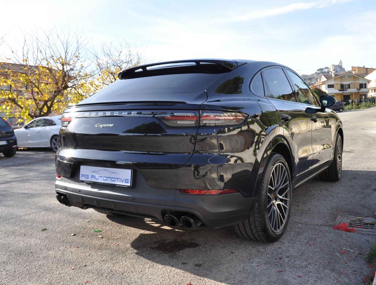 Porsche Cayenne Coupé 3.0 V6 E-Hybrid LEASING