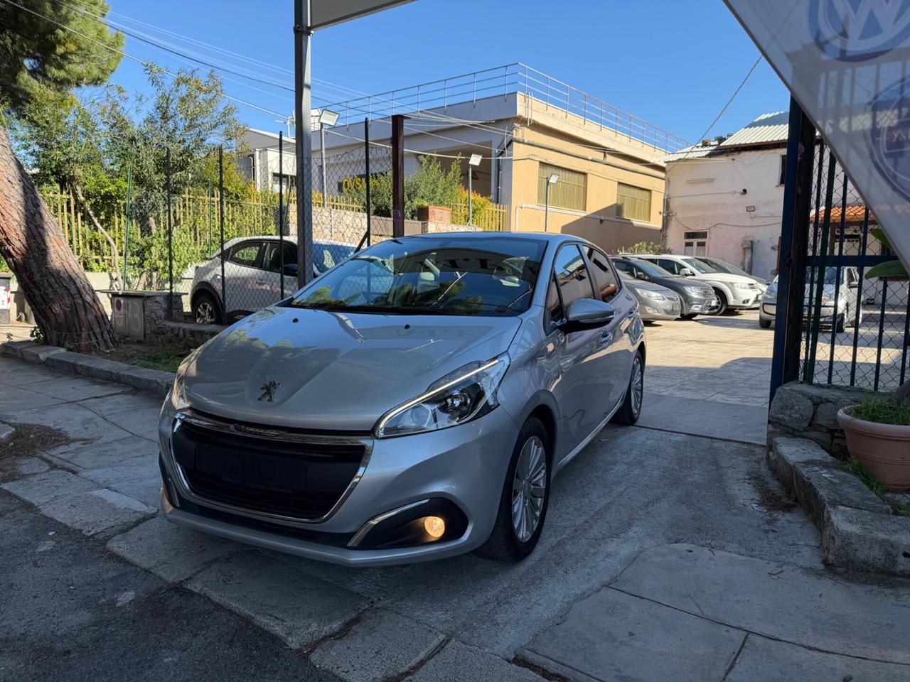 Peugeot 208 82CV 5 porte Allure
