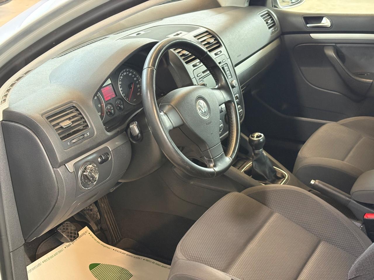 Volkswagen Golf 1.6 16V FSI 5p. Sportline