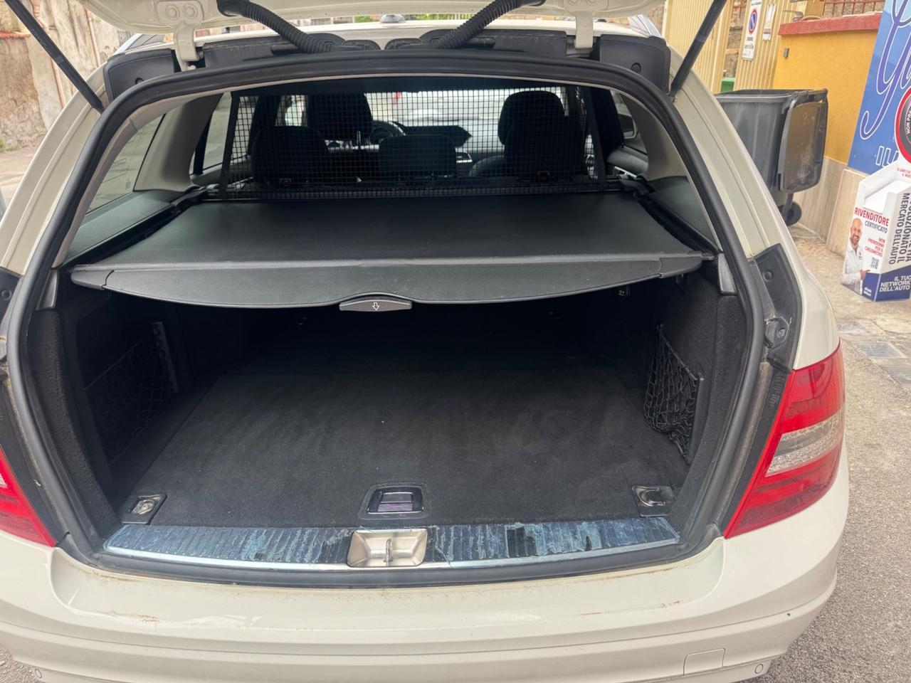 Mercedes-benz C 220 CDI BlueEFFICIENCY Avantgarde