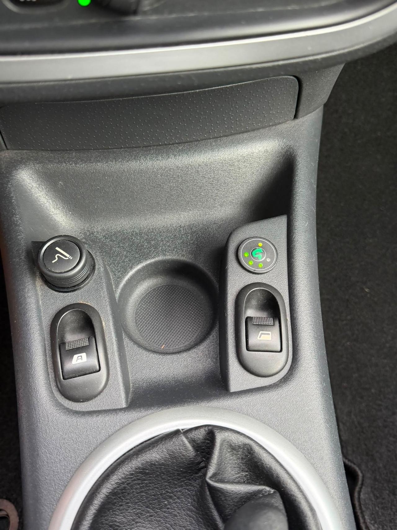 Citroen C3 1.4 Exclusive Style Techno Bi Energy G