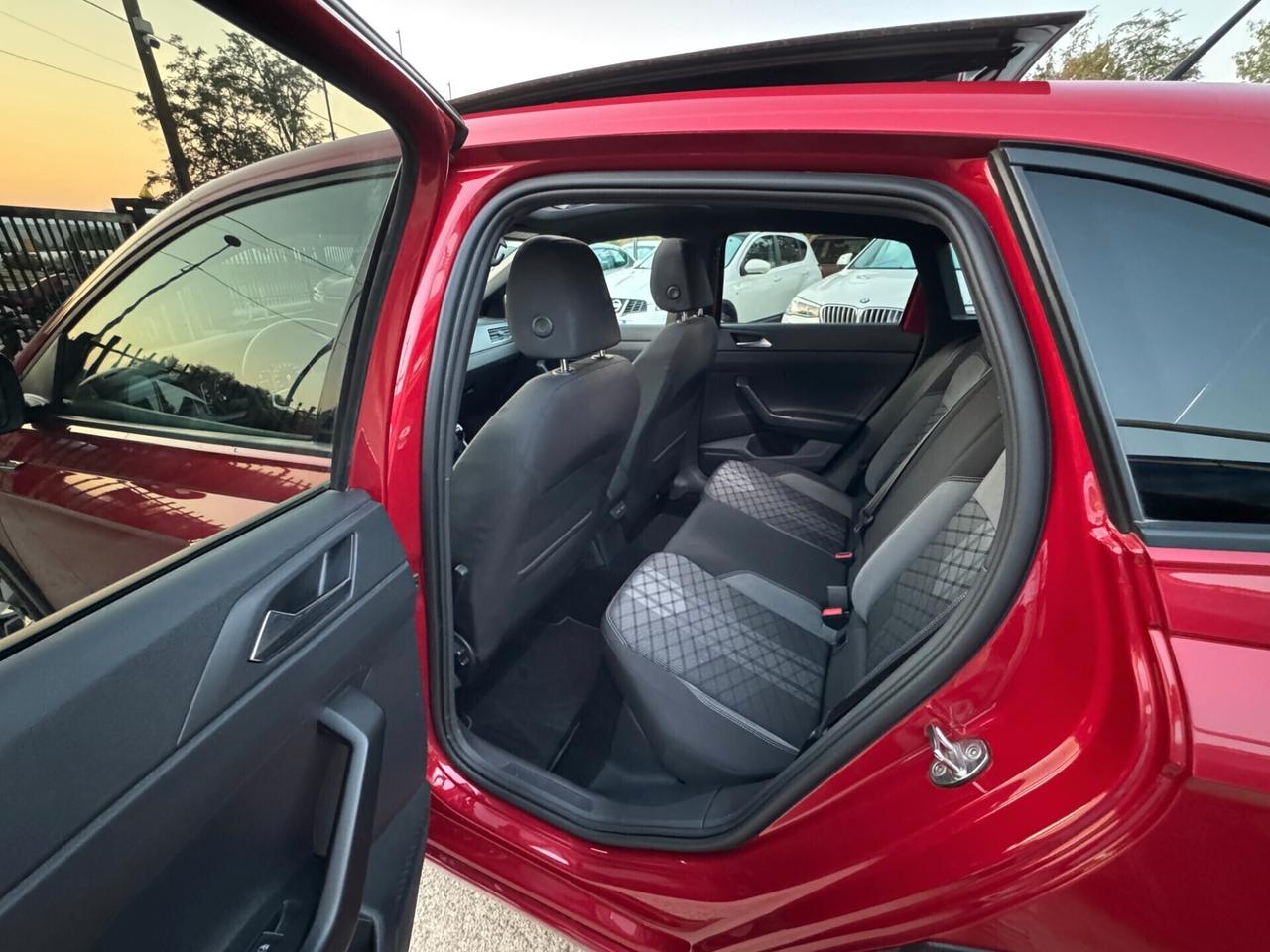 Taigo 1.0 TSI 110 CV R-Line