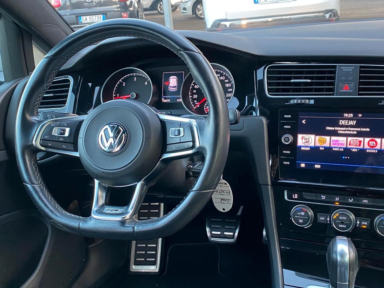 Volkswagen Golf 1.6 TDI 115 CV DSG 5p. Executive BlueMotion Technology R-LINE