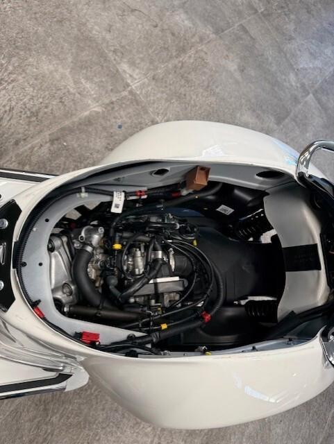 Vespa GTS 300 hpe Super