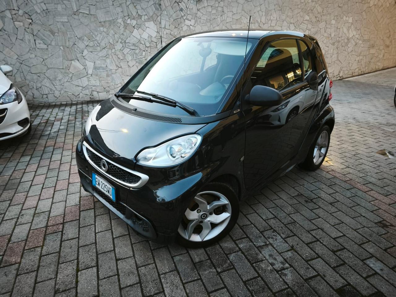 Smart ForTwo 1000 62 kW coupé pulse