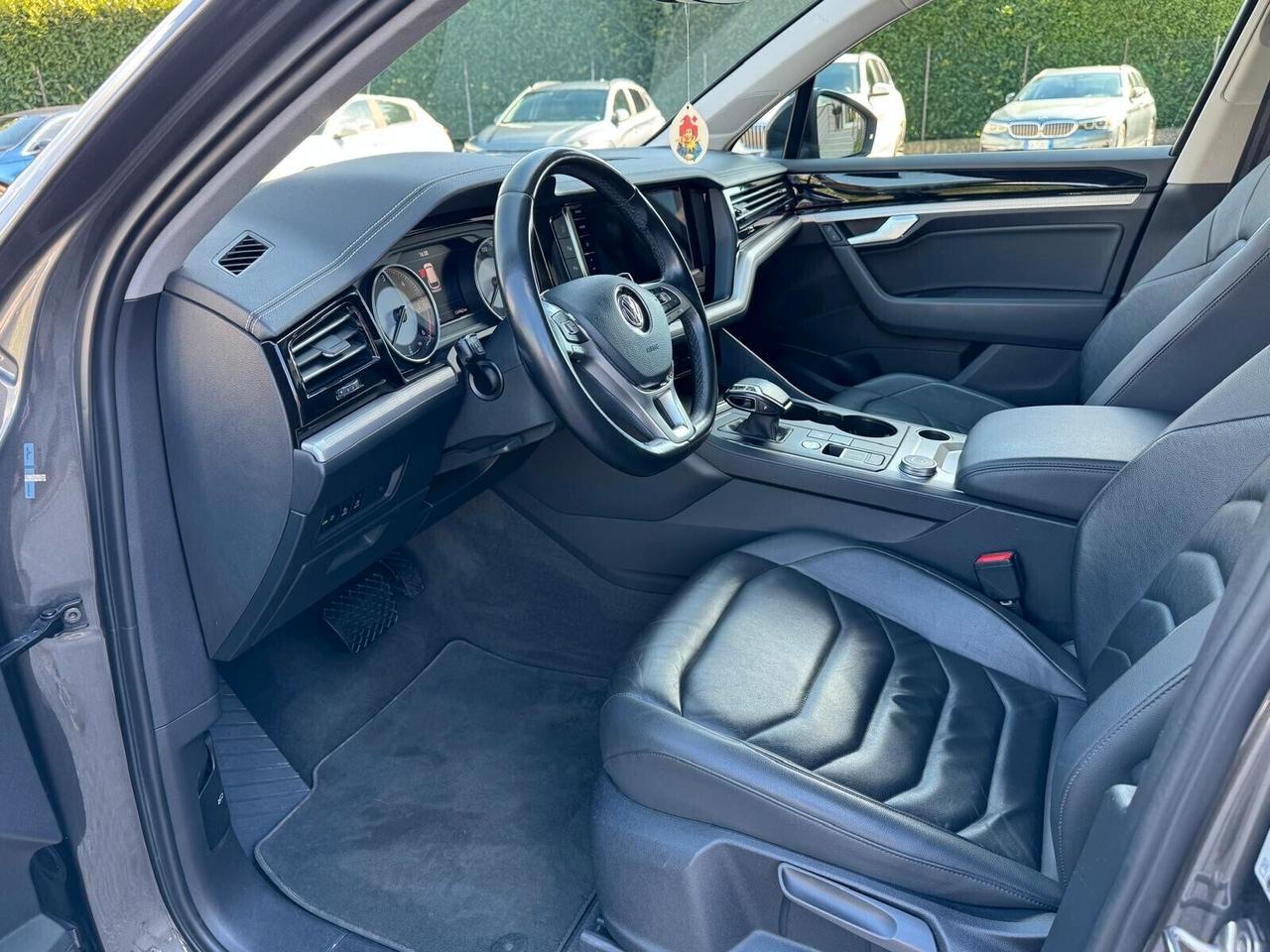 Volkswagen Touareg 3.0 V6 TDI SCR Black Style