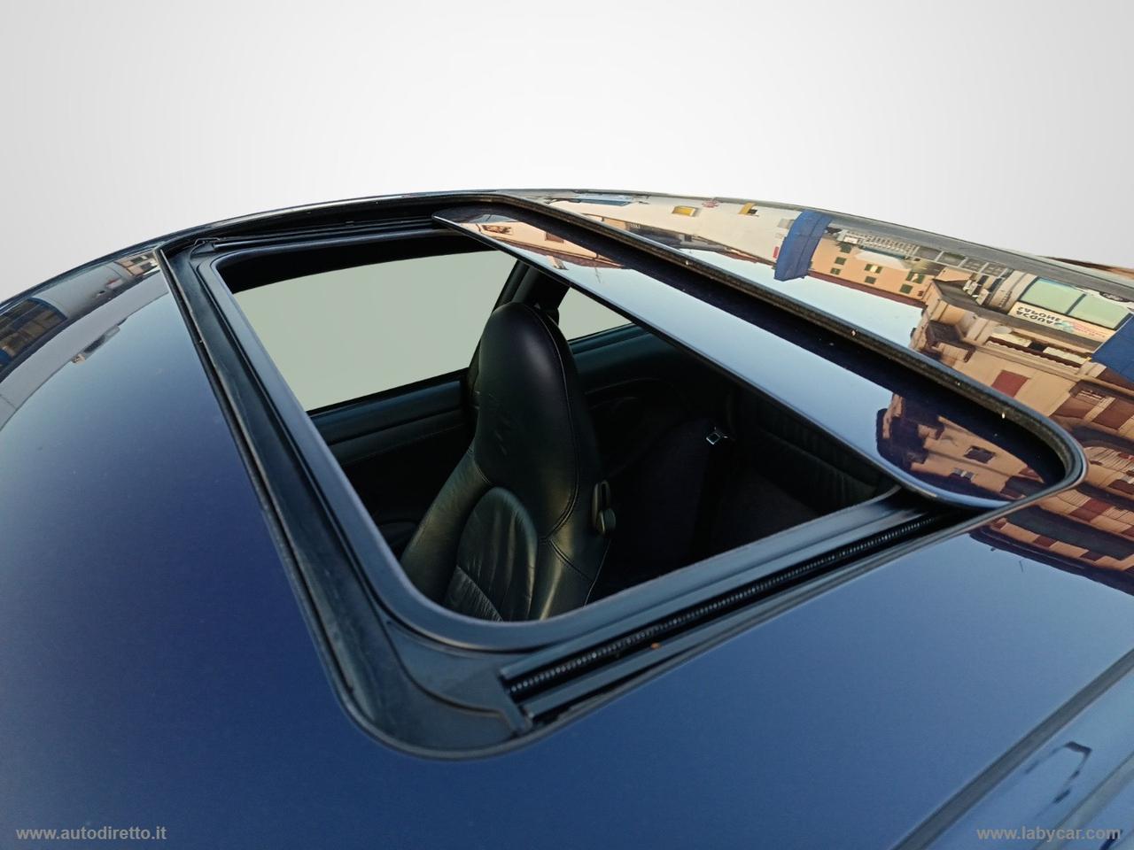 PORSCHE 911 Carrera 4S Coupé