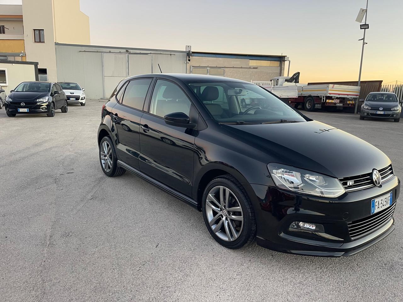 VOLKSWAGEN POLO 1.2 TSI DSG RLINE 5P FULL MY16