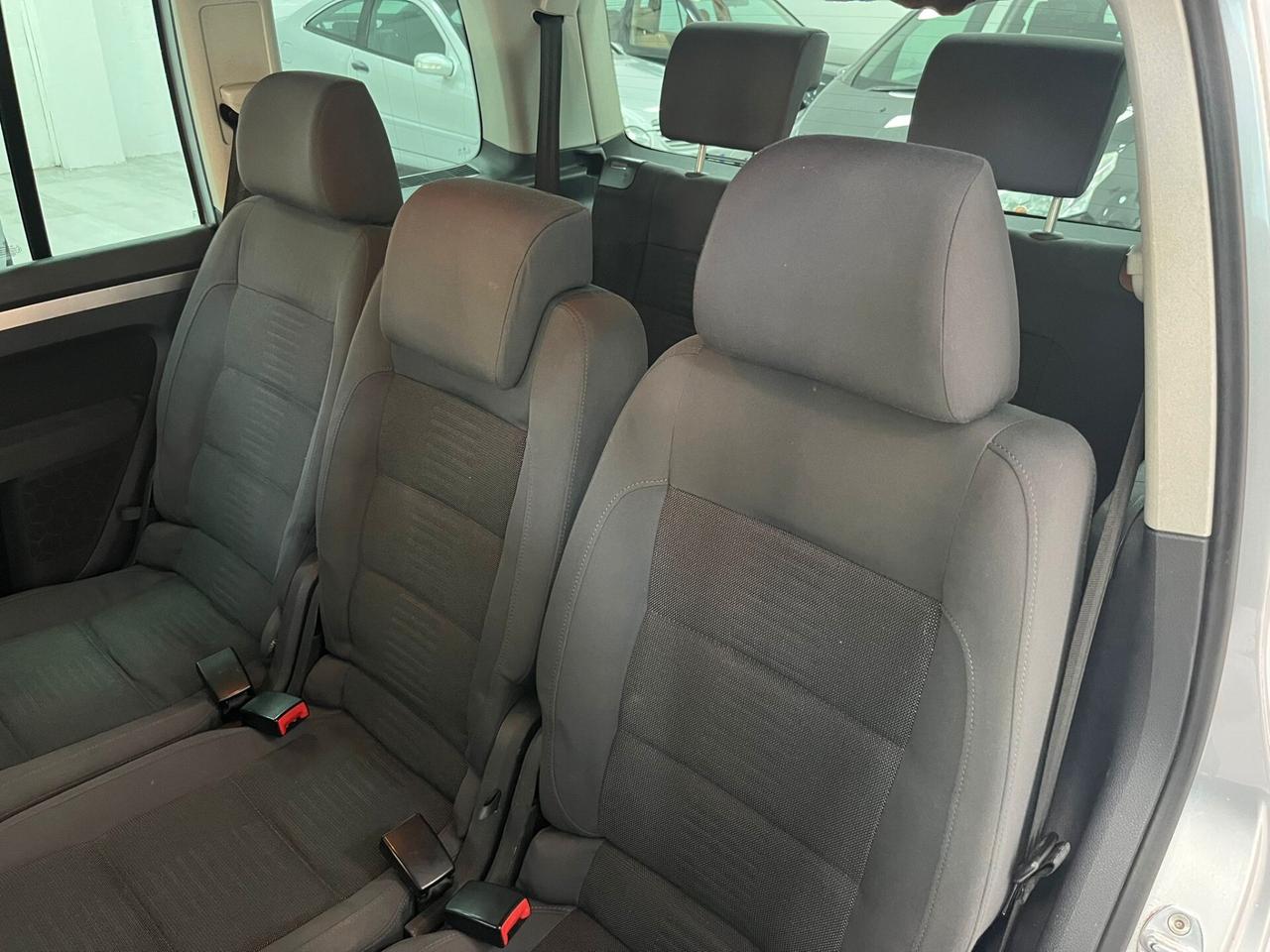 Volkswagen Touran 2.0 tdi 7 POSTI