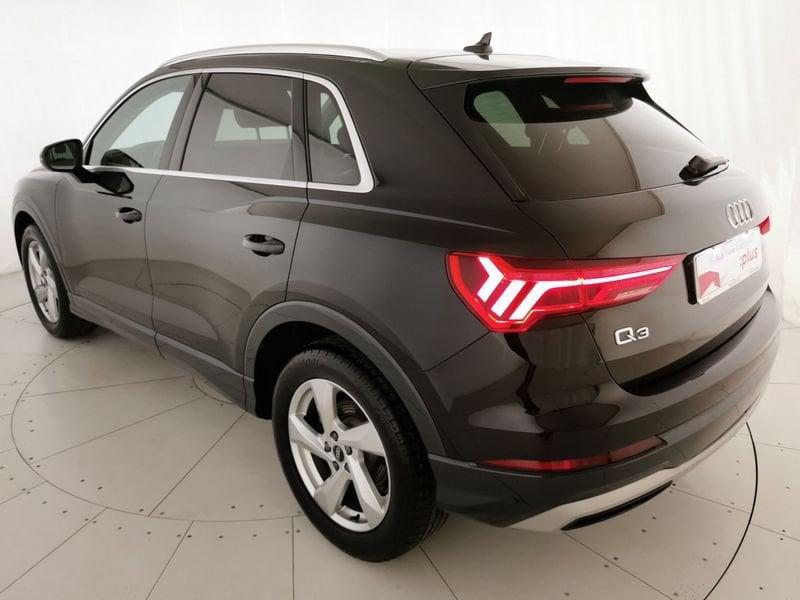 Audi Q3 35 2.0 tdi Business Advanced s-tronic