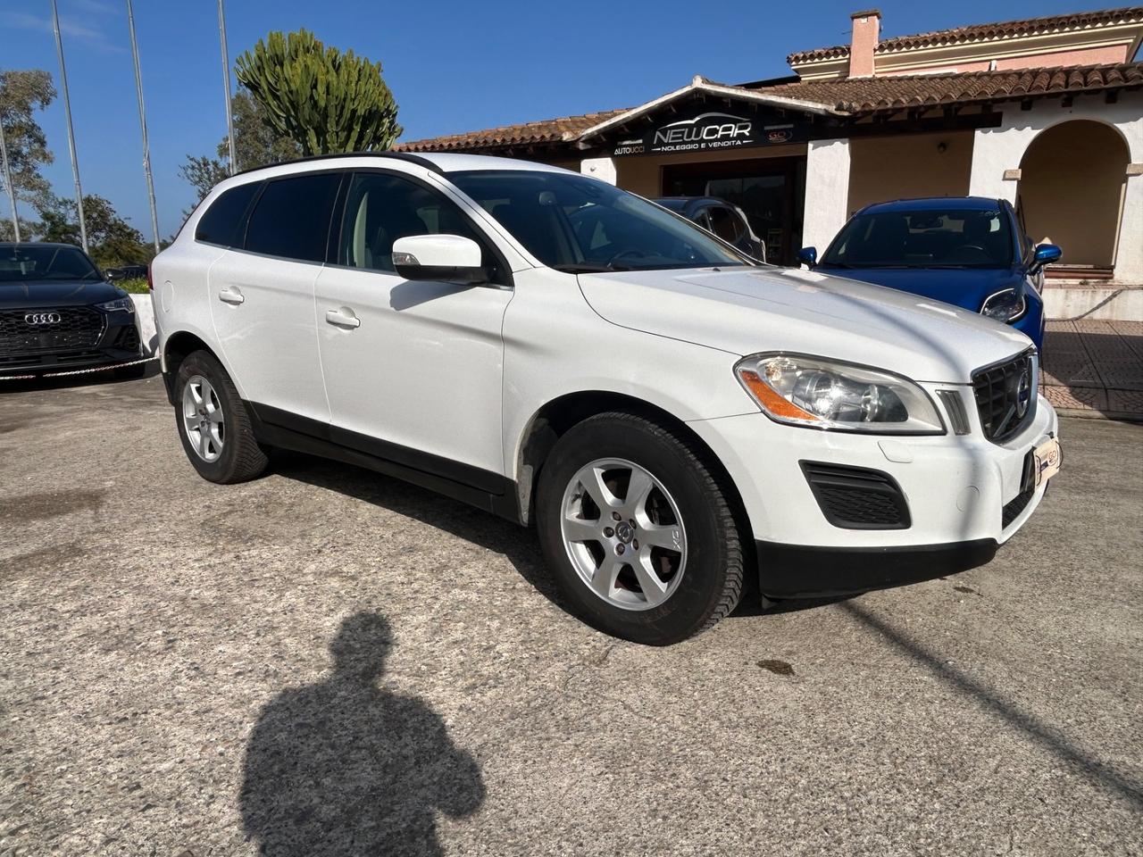 Volvo XC 60 XC60 D5 AWD Geartronic Momentum
